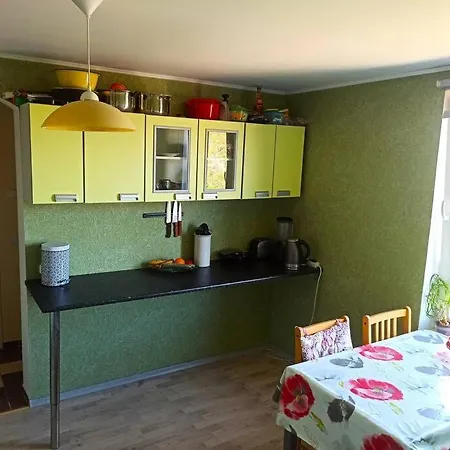 شقة Spacious Flat Near Train Station فيلياندي
